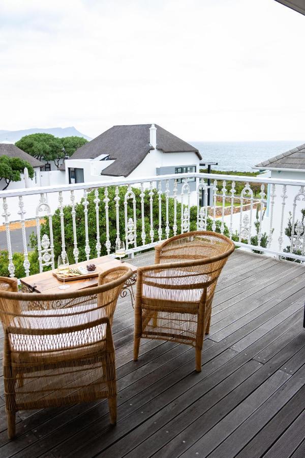 Villa Le Roc Kleinmond Accommodation エクステリア 写真